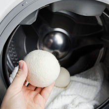 Carregar imagem no visualizador da galeria, bolas de lã | wool dryer balls