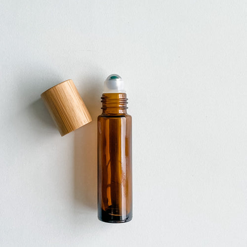 frasco ROLL-ON grosso | ÂMBAR + tampa bambu (10mL)